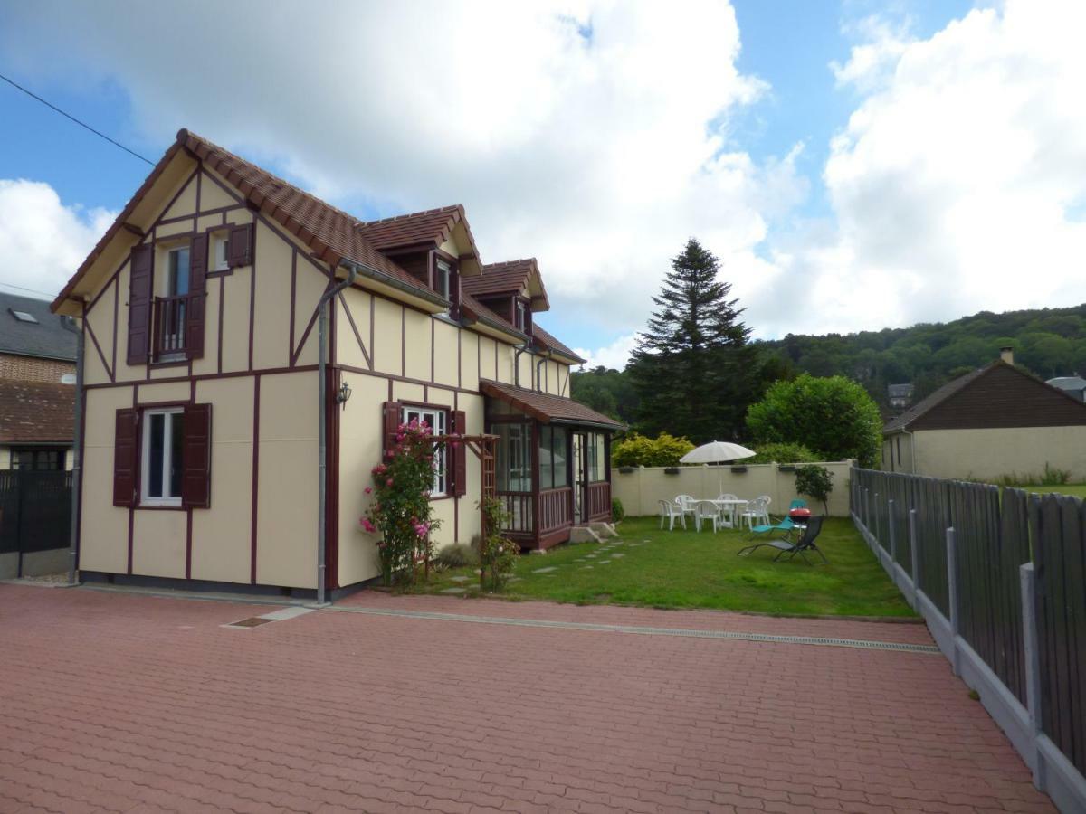 Gite Le Petit Chalet Avec Parking Gratuit エトルタ エクステリア 写真