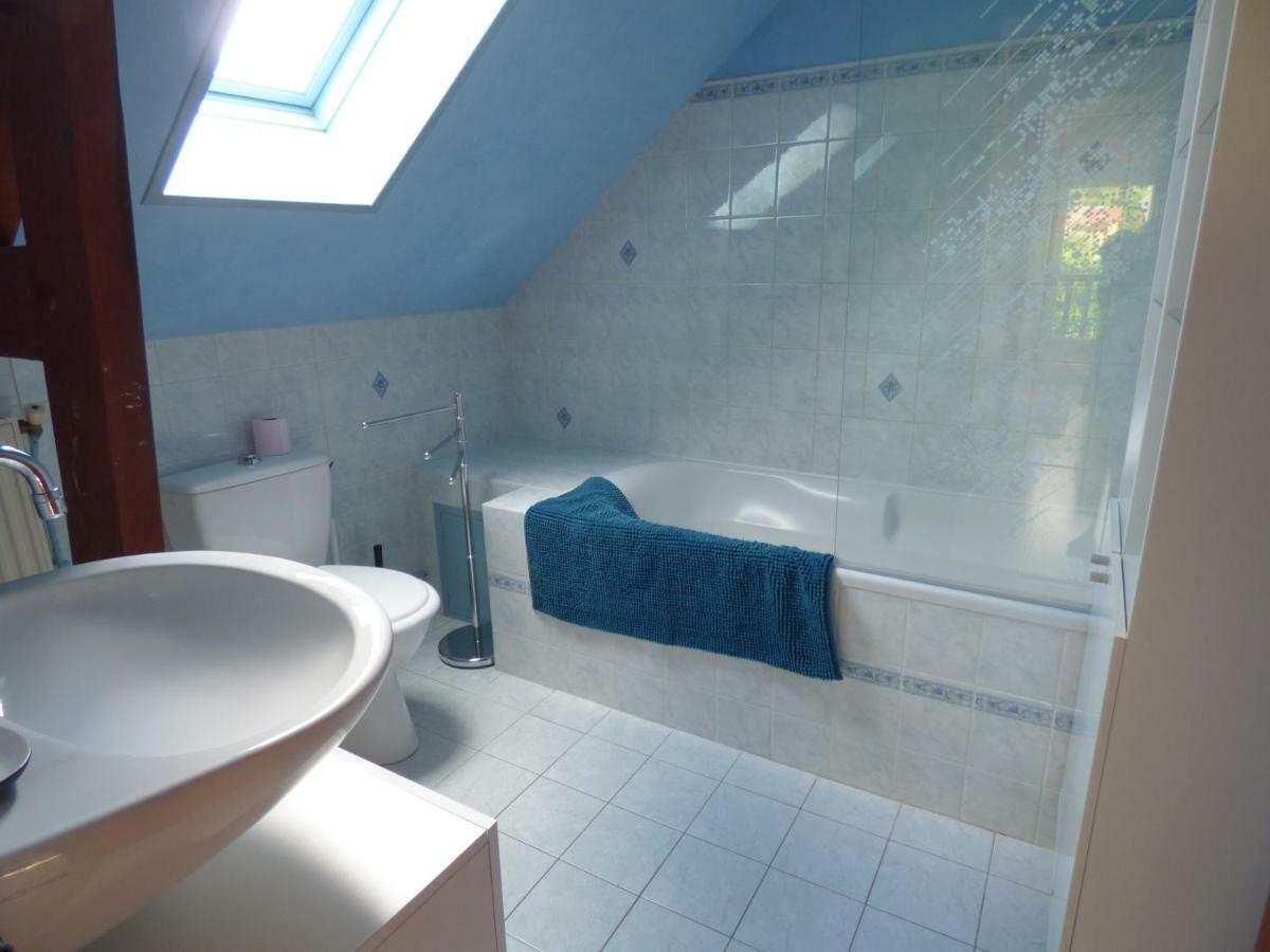 Gite Le Petit Chalet Avec Parking Gratuit エトルタ エクステリア 写真